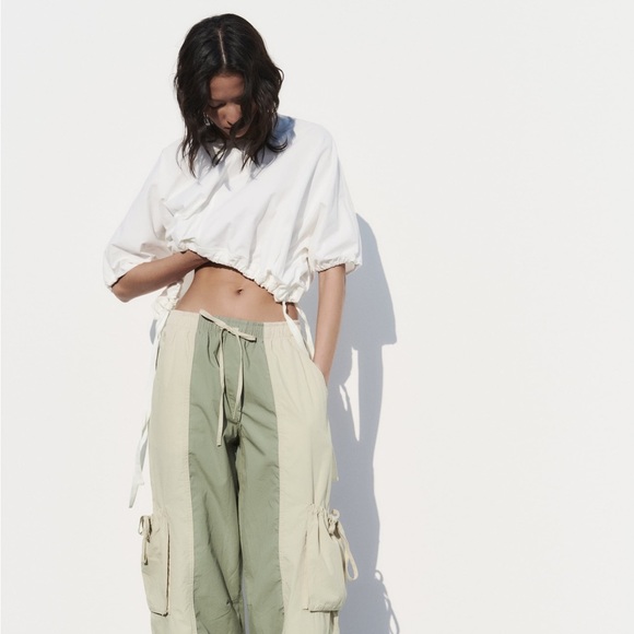 GATHERED TOP WITH TIES - Picture 2 of 12